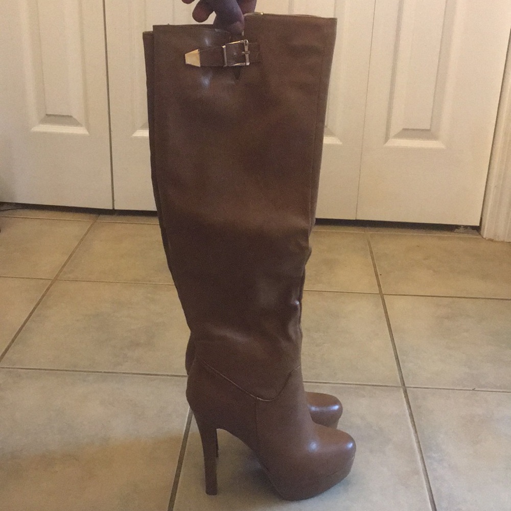 Paperfox Brandy boots size 8.5